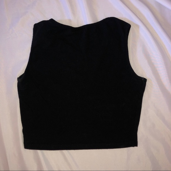 black crop top - Picture 2 of 2